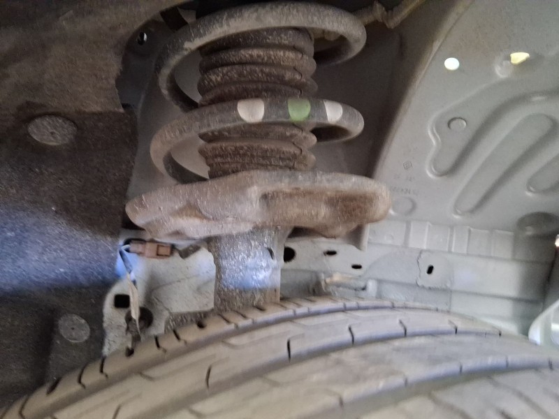 Recambio de amortiguador delantero derecho para renault kangoo iii furgoneta/monovolumen 1.5 blue dci 95 (fjab) referencia OEM I
