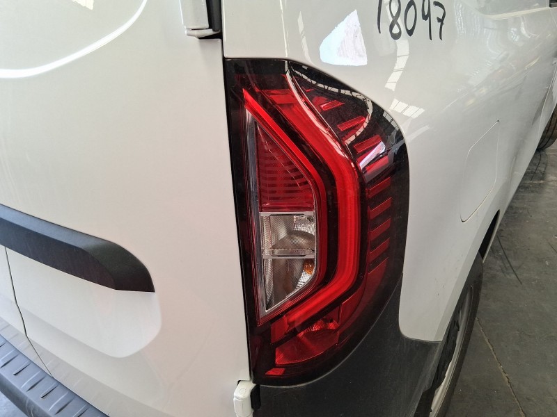 Recambio de piloto trasero derecho para renault kangoo iii furgoneta/monovolumen 1.5 blue dci 95 (fjab) referencia OEM IAM 26550