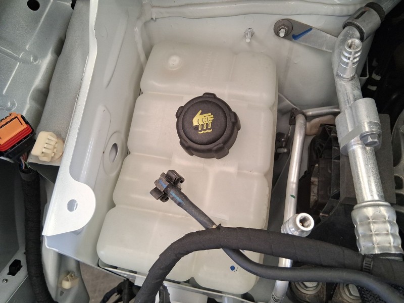 Recambio de deposito expansion para renault kangoo iii furgoneta/monovolumen 1.5 blue dci 95 (fjab) referencia OEM IAM 217108467