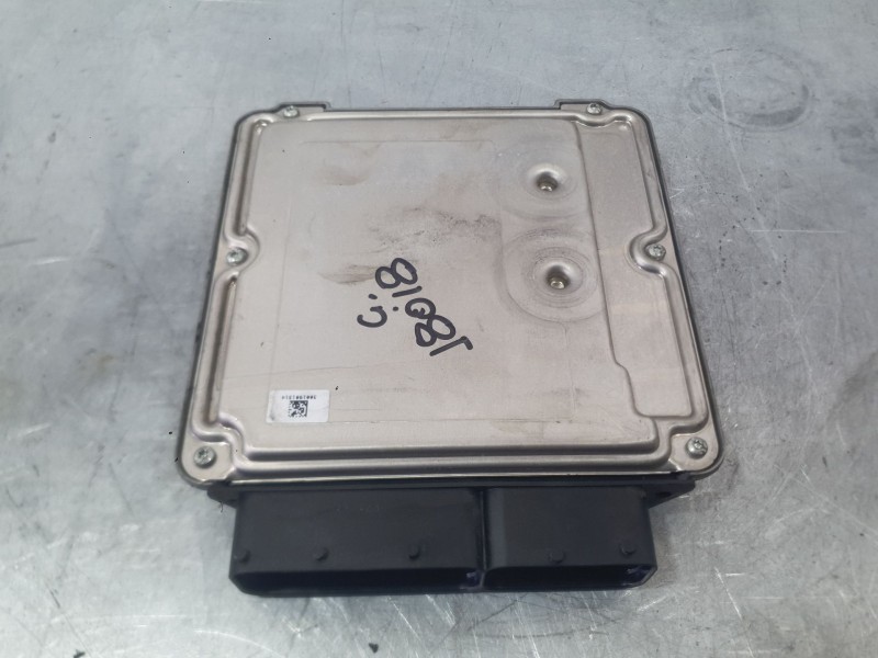 Recambio de centralita motor uce para volkswagen golf vii (5g1, bq1, be1, be2) 1.6 tdi referencia OEM IAM 04L906021M  