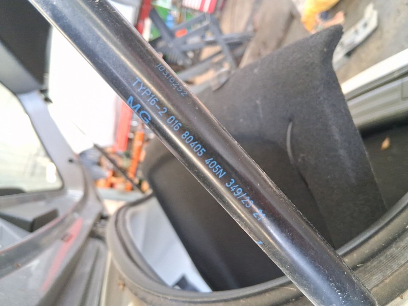 Recambio de amortiguadores maletero / porton para mg zs suv (azs1) 1.5 vti referencia OEM IAM   