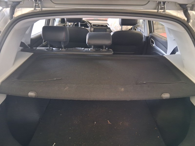 Recambio de bandeja trasera para mg zs suv (azs1) 1.5 vti referencia OEM IAM 10597903  