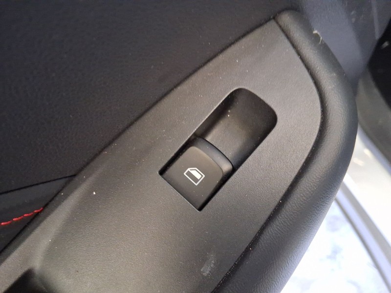 Recambio de mando elevalunas trasero izquierdo para mg zs suv (azs1) 1.5 vti referencia OEM IAM 10470989  
