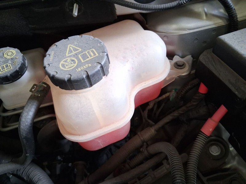 Recambio de deposito expansion para mg zs suv (azs1) 1.5 vti referencia OEM IAM 10237071  
