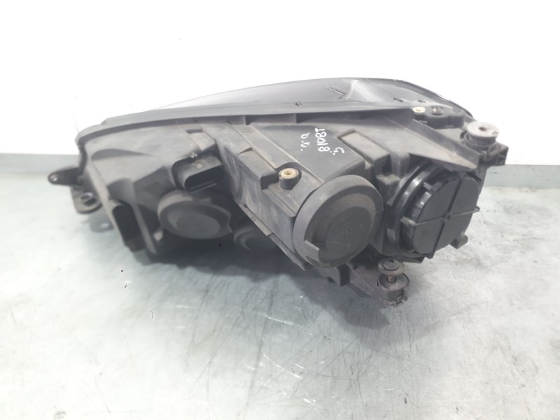 Recambio de faro derecho para volkswagen golf vii (5g1, bq1, be1, be2) 1.6 tdi referencia OEM IAM 5G1941006E  