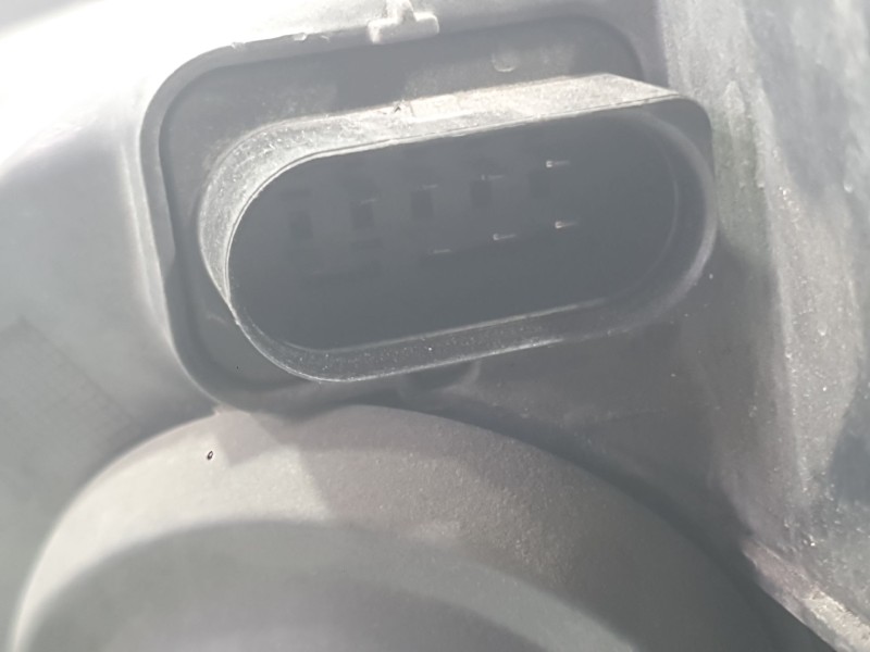 Recambio de faro derecho para volkswagen golf vii (5g1, bq1, be1, be2) 1.6 tdi referencia OEM IAM 5G1941006E  