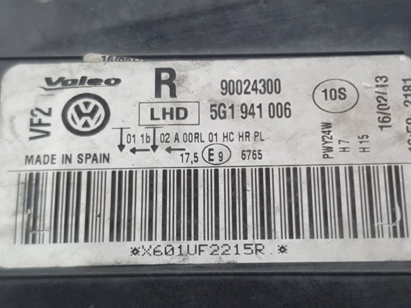 Recambio de faro derecho para volkswagen golf vii (5g1, bq1, be1, be2) 1.6 tdi referencia OEM IAM 5G1941006E  