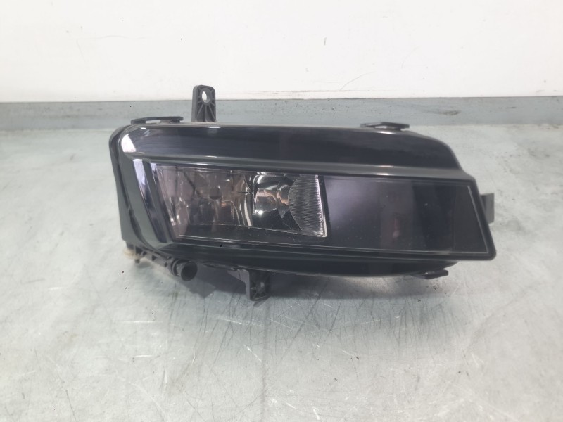 Recambio de faro antiniebla derecho para volkswagen golf vii (5g1, bq1, be1, be2) 1.6 tdi referencia OEM IAM 5G0941662J  
