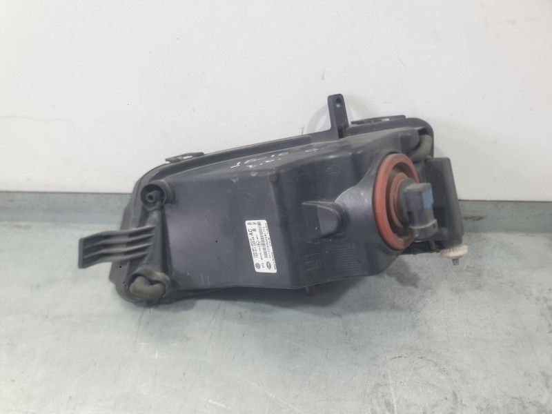 Recambio de faro antiniebla derecho para volkswagen golf vii (5g1, bq1, be1, be2) 1.6 tdi referencia OEM IAM 5G0941662J  