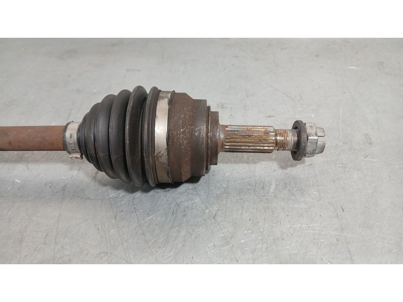 Recambio de transmision delantera derecha para dacia sandero iii 1.0 tce 90 referencia OEM IAM 391003955R  