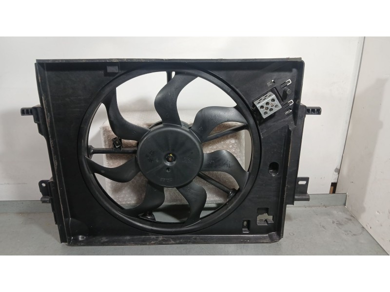 Recambio de electroventilador para dacia sandero iii 1.0 tce 90 referencia OEM IAM 214813070R  