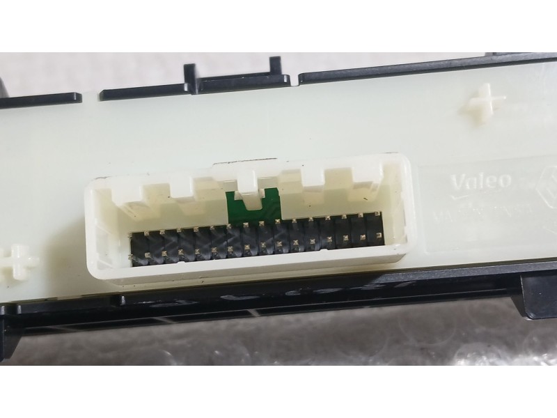 Recambio de mando multifuncion para dacia sandero iii 1.0 tce 90 referencia OEM IAM 283E81340R  