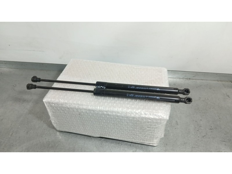 Recambio de amortiguadores maletero / porton para dacia sandero iii 1.0 tce 90 referencia OEM IAM 904529961R  