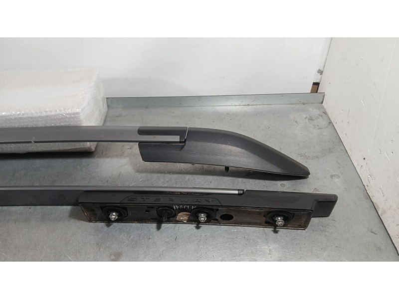 Recambio de barras techo para dacia sandero iii 1.0 tce 90 referencia OEM IAM   