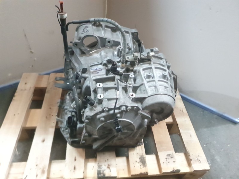 Recambio de caja cambios para toyota avensis sedán (_t25_) 2.0 (azt250_) referencia OEM IAM AZT250 303002D092 