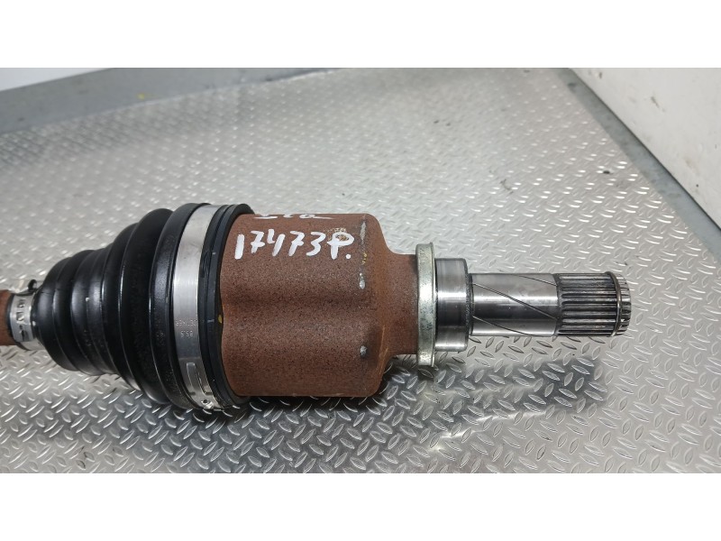 Recambio de transmision delantera izquierda para renault express furgoneta/monovolumen 1.5 blue dci 75 (f6aa) referencia OEM IAM