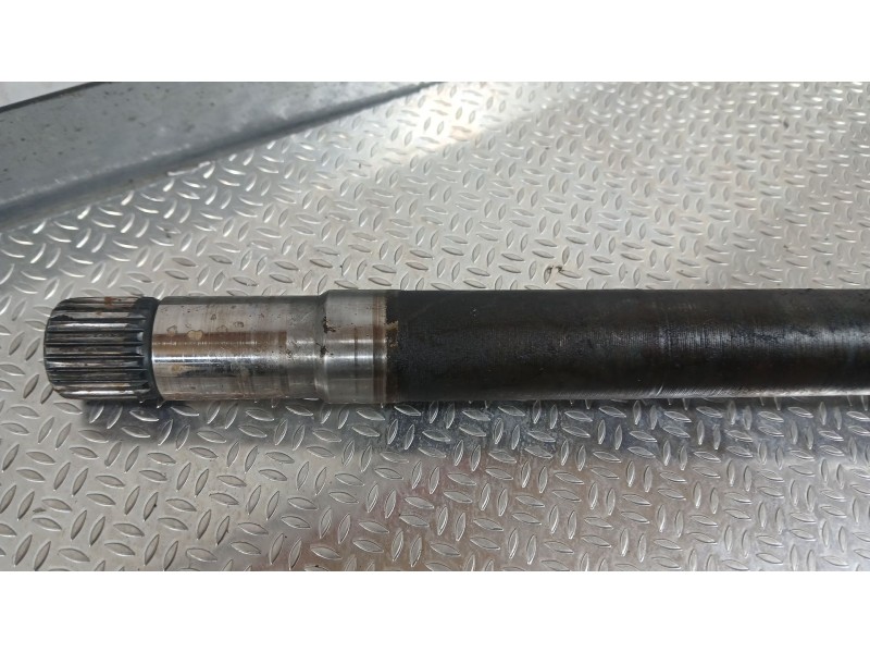 Recambio de transmision delantera derecha para citroën c4 cactus 1.6 hdi 90 referencia OEM IAM 9677477180 1611524180 