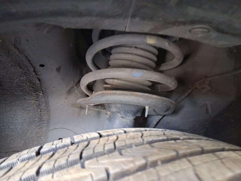 Recambio de amortiguador delantero izquierdo para kia sportage iii (sl) 1.6 gdi referencia OEM IAM 546513U000  