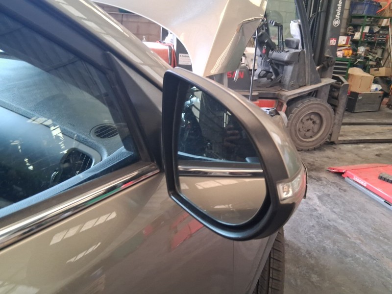 Recambio de retrovisor derecho para kia sportage iii (sl) 1.6 gdi referencia OEM IAM 876203W211 ELECTRICO 