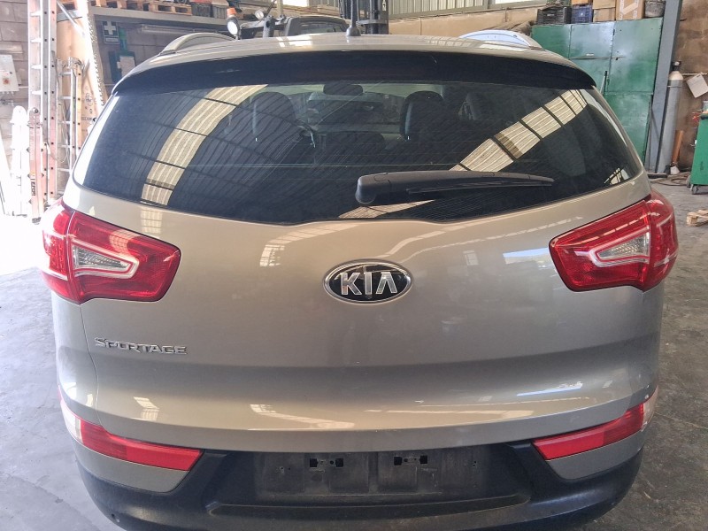 Recambio de porton trasero para kia sportage iii (sl) 1.6 gdi referencia OEM IAM 737003W010  
