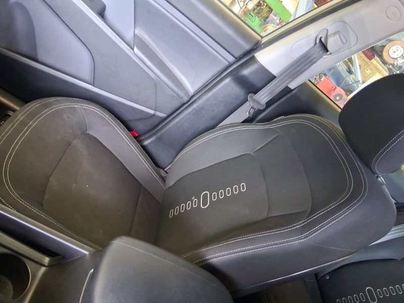 Recambio de asiento delantero derecho para kia sportage iii (sl) 1.6 gdi referencia OEM IAM   