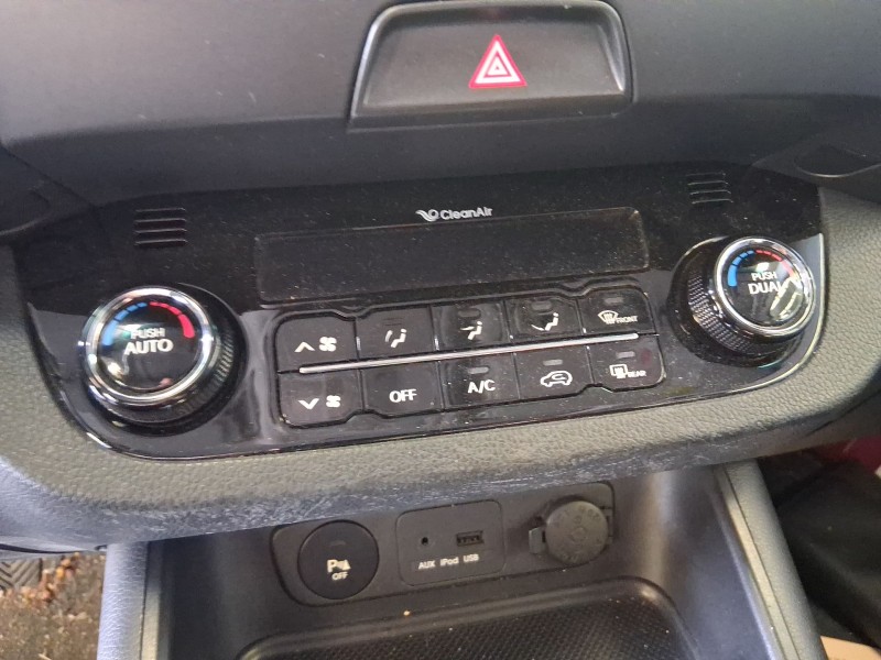 Recambio de mando climatizador para kia sportage iii (sl) 1.6 gdi referencia OEM IAM 972503U001  