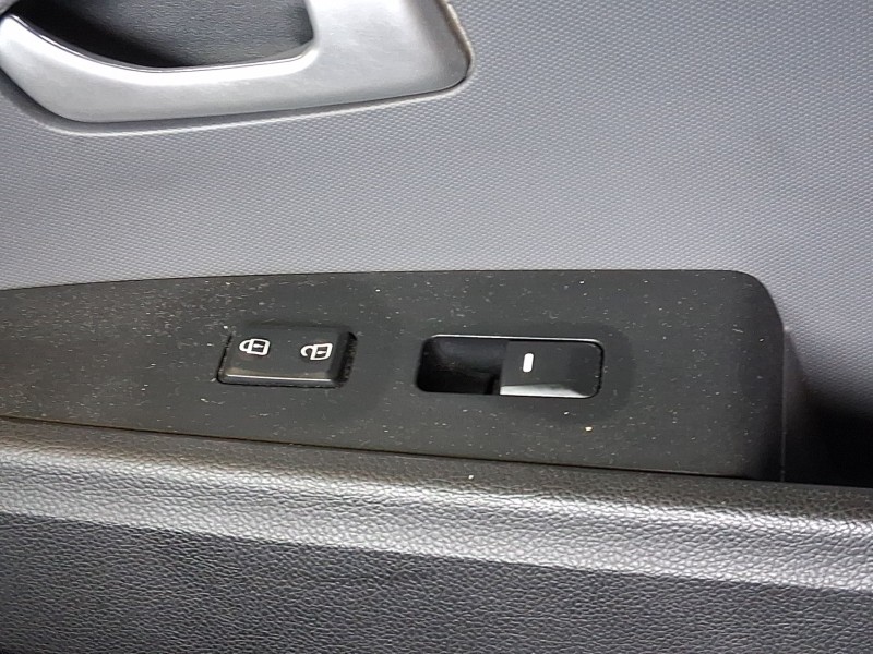 Recambio de mando elevalunas delantero derecho para kia sportage iii (sl) 1.6 gdi referencia OEM IAM 935763W100  