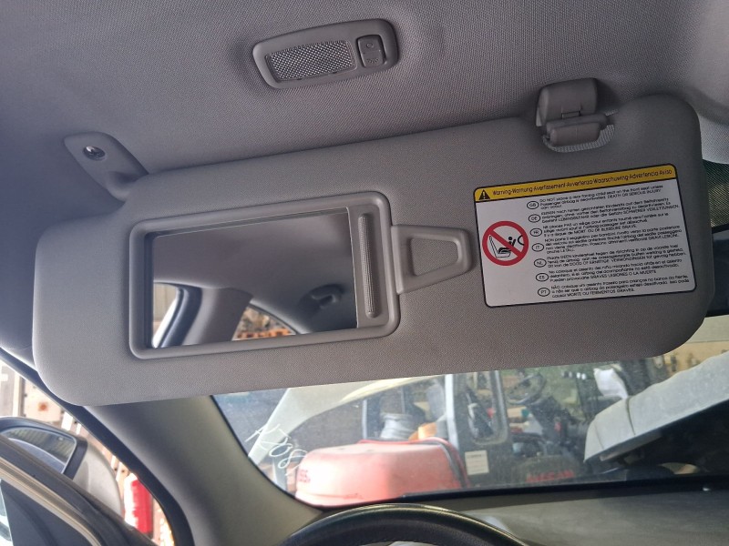 Recambio de parasol izquierdo para kia sportage iii (sl) 1.6 gdi referencia OEM IAM 852103W520ED  