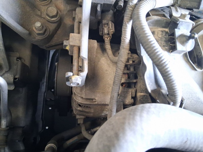 Recambio de alternador para kia sportage iii (sl) 1.6 gdi referencia OEM IAM 373002B600  