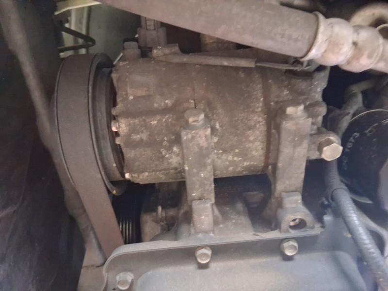 Recambio de compresor aire acondicionado para kia sportage iii (sl) 1.6 gdi referencia OEM IAM 977012Y600  
