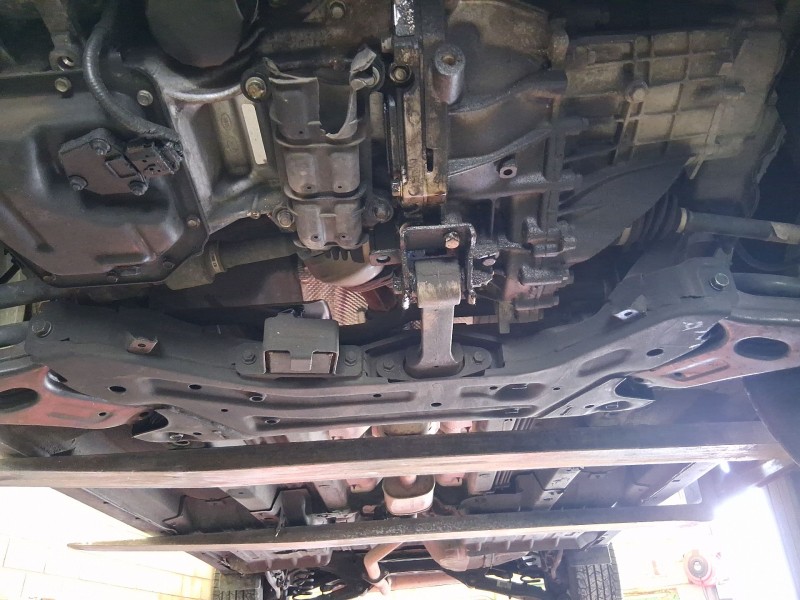 Recambio de puente delantero para kia sportage iii (sl) 1.6 gdi referencia OEM IAM 624002Y200  