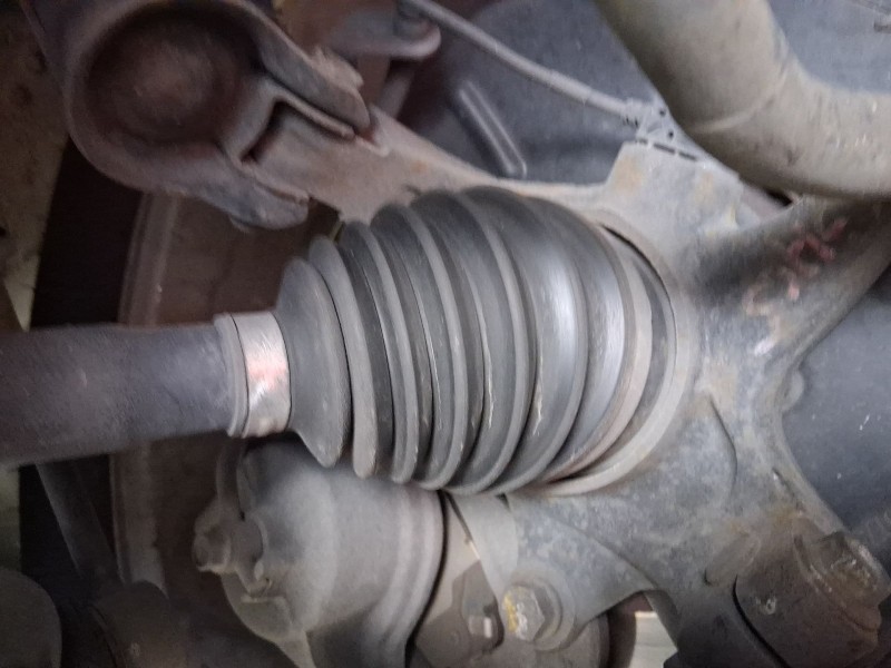 Recambio de transmision delantera derecha para kia sportage iii (sl) 1.6 gdi referencia OEM IAM 495012Y800FKZ  