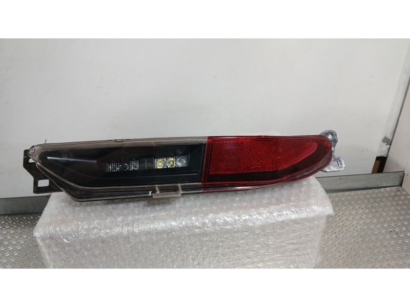 Recambio de piloto trasero derecho paragolpes para renault megane e-tech suv ev60 referencia OEM IAM 265401849R  