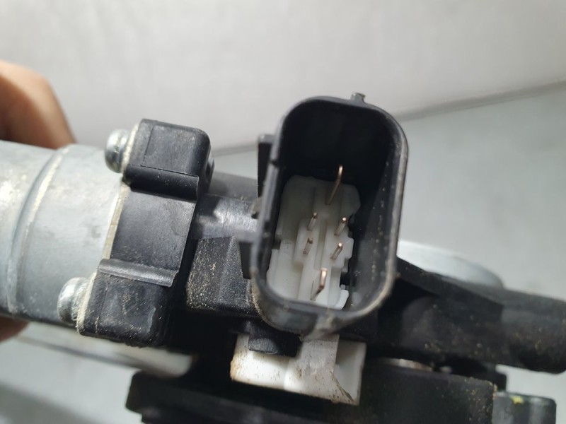 Recambio de elevalunas delantero izquierdo para honda cr-v (re) elegance referencia OEM IAM SIN REF  ELECTRICO 6 PINES