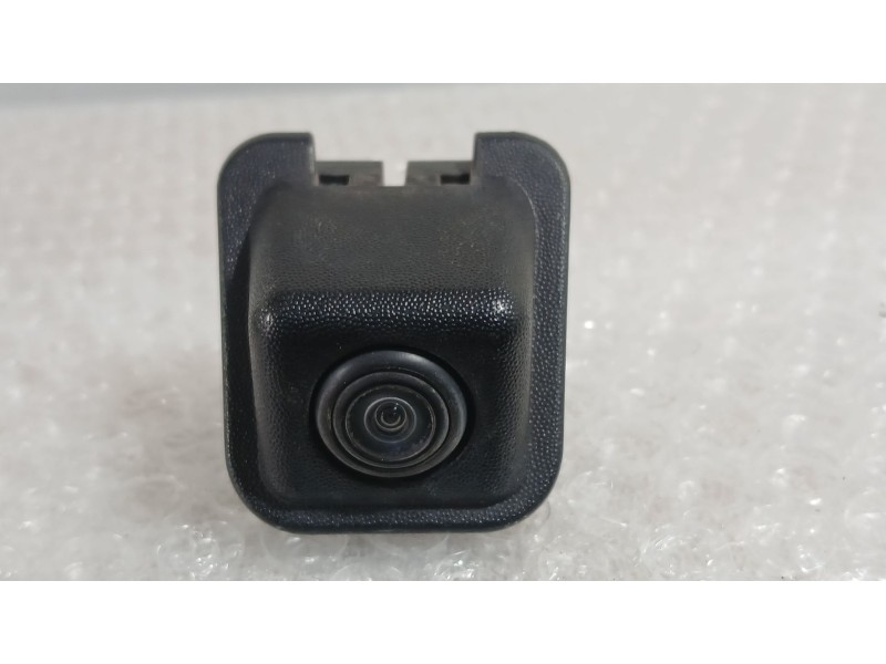 Recambio de camara vision trasera para renault megane e-tech suv ev60 referencia OEM IAM 284421905R  