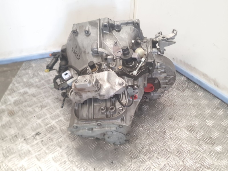 Recambio de caja cambios para peugeot 5008 ii (mc_, mj_, mr_, m4_) 1.6 bluehdi 120 referencia OEM IAM 20MB48 0695929 