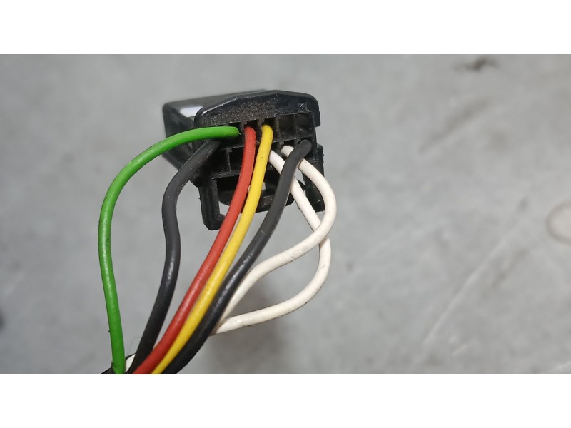 Recambio de retrovisor derecho para renault express furgoneta/monovolumen 1.5 blue dci 75 (f6aa) referencia OEM IAM 963013441R E