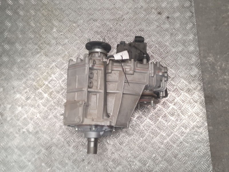 Recambio de caja transfer para toyota land cruiser (j15) vx referencia OEM IAM 361006D401  CLAVIJA TOCADA