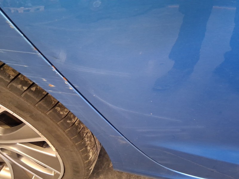 Recambio de puerta trasera derecha para hyundai i30 fastback (pde, pden) 1.0 t-gdi referencia OEM IAM 77004G4700 ROZADA 