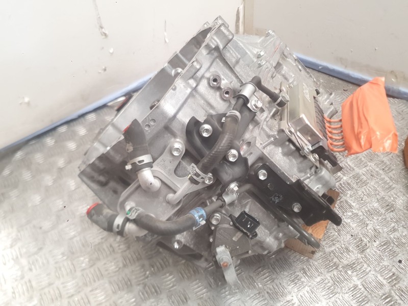 Recambio de caja cambios para toyota corolla (e21) hybrid active referencia OEM IAM 3090002050  AUTOMATIC