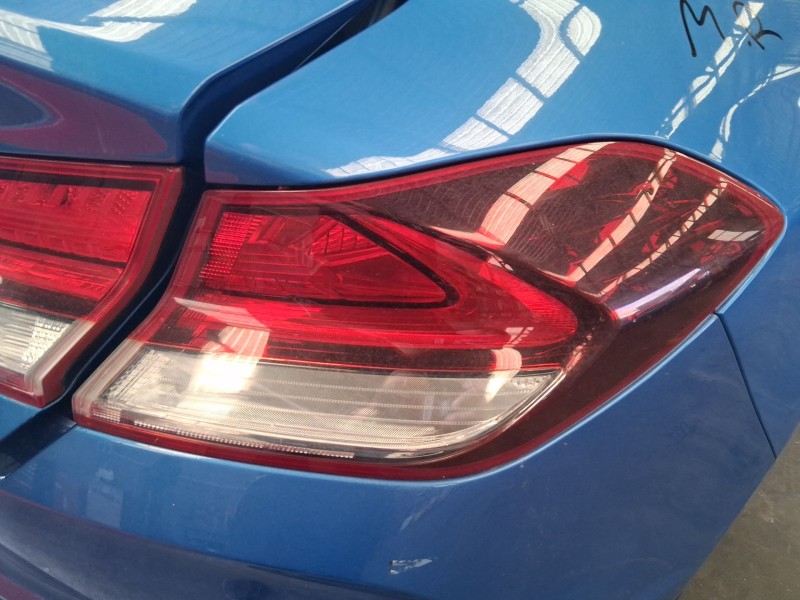 Recambio de piloto trasero derecho exterior para hyundai i30 fastback (pde, pden) 1.0 t-gdi referencia OEM IAM 92402G4400  