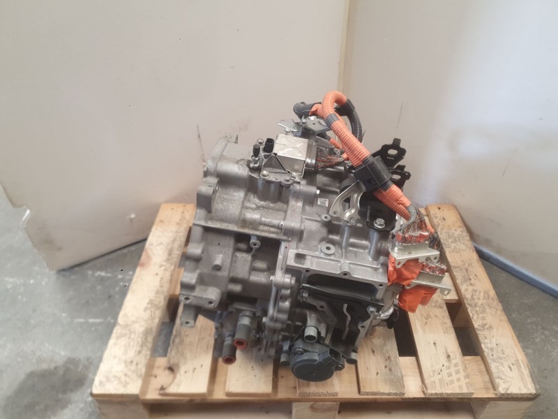 Recambio de caja cambios para toyota auris (-e18) 1.8 hybrid (zwee186) referencia OEM IAM 3090047084  