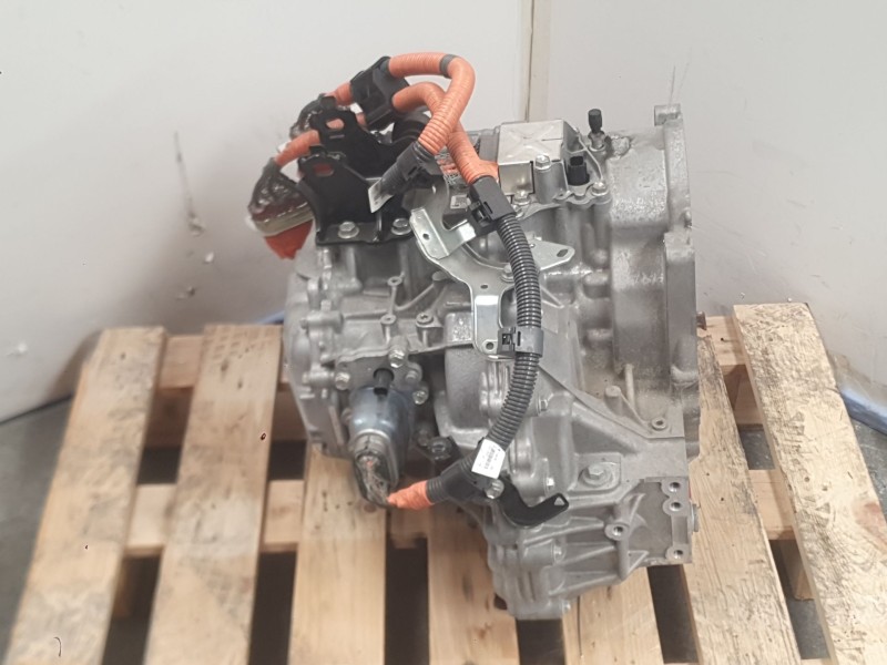 Recambio de caja cambios para toyota auris (-e18) 1.8 hybrid (zwee186) referencia OEM IAM 3090047084  
