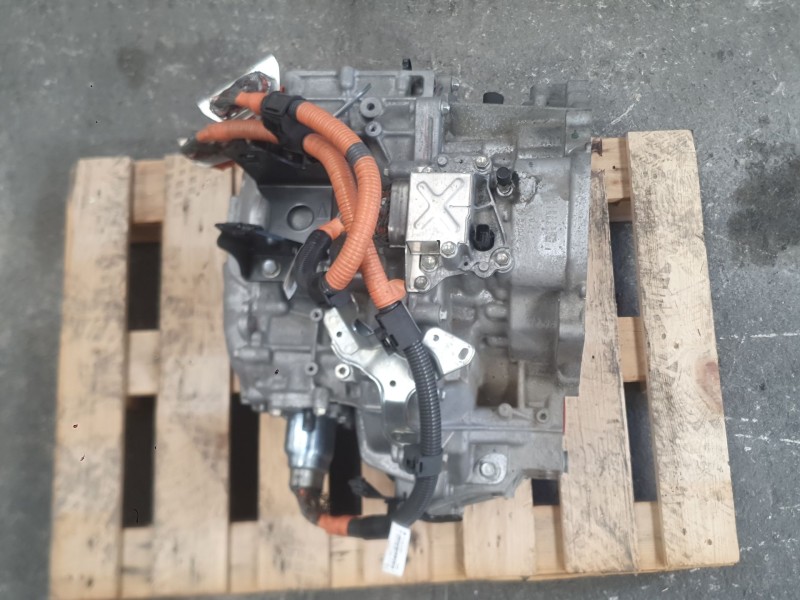Recambio de caja cambios para toyota auris (-e18) 1.8 hybrid (zwee186) referencia OEM IAM 3090047084  
