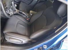ASIENTO DELANTERO IZQUIERDO 