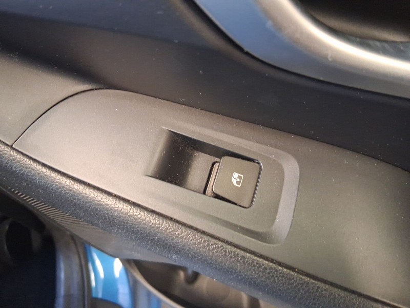 Recambio de mando elevalunas trasero derecho para hyundai i30 fastback (pde, pden) 1.0 t-gdi referencia OEM IAM 93576G3010PMP  