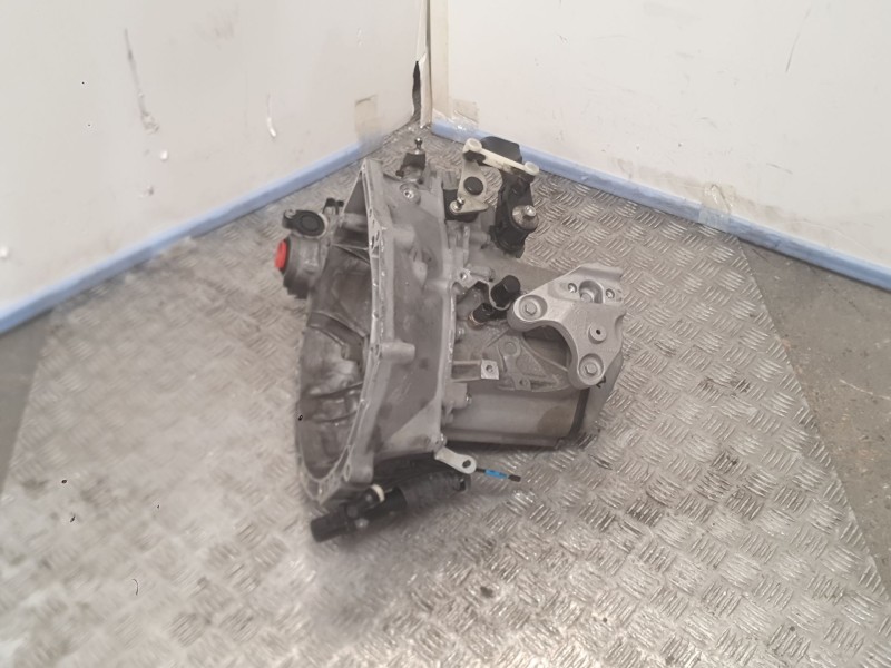 Recambio de caja cambios para peugeot 208 i (ca_, cc_) 1.2 vti 82 referencia OEM IAM 20A703 9810688480 