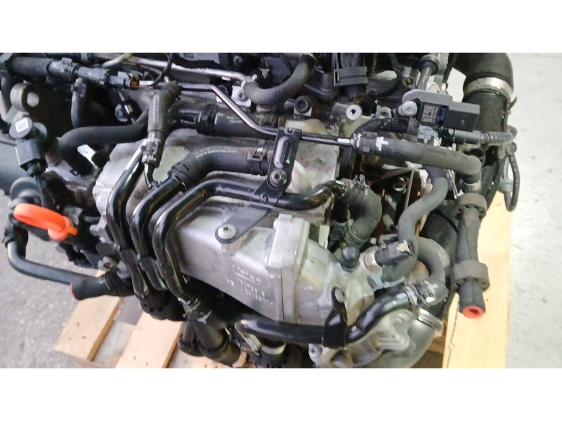 Recambio de motor completo para volkswagen golf vii (5g1, bq1, be1, be2) 1.6 tdi referencia OEM IAM CLHA 04L100090 