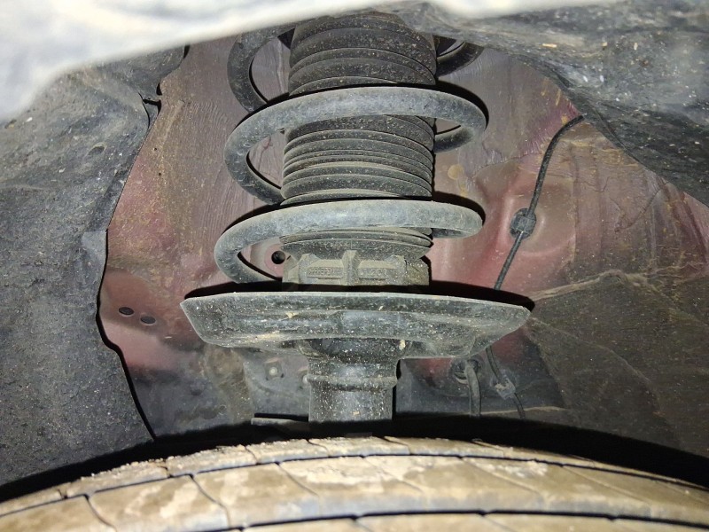 Recambio de amortiguador delantero izquierdo para toyota aygo x (_b7_) 1.0 vvt-i (kgb70) referencia OEM IAM 485200H090  