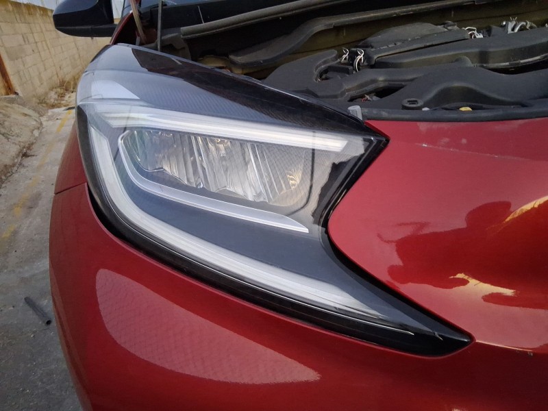 Recambio de faro derecho para toyota aygo x (_b7_) 1.0 vvt-i (kgb70) referencia OEM IAM 811100H261  
